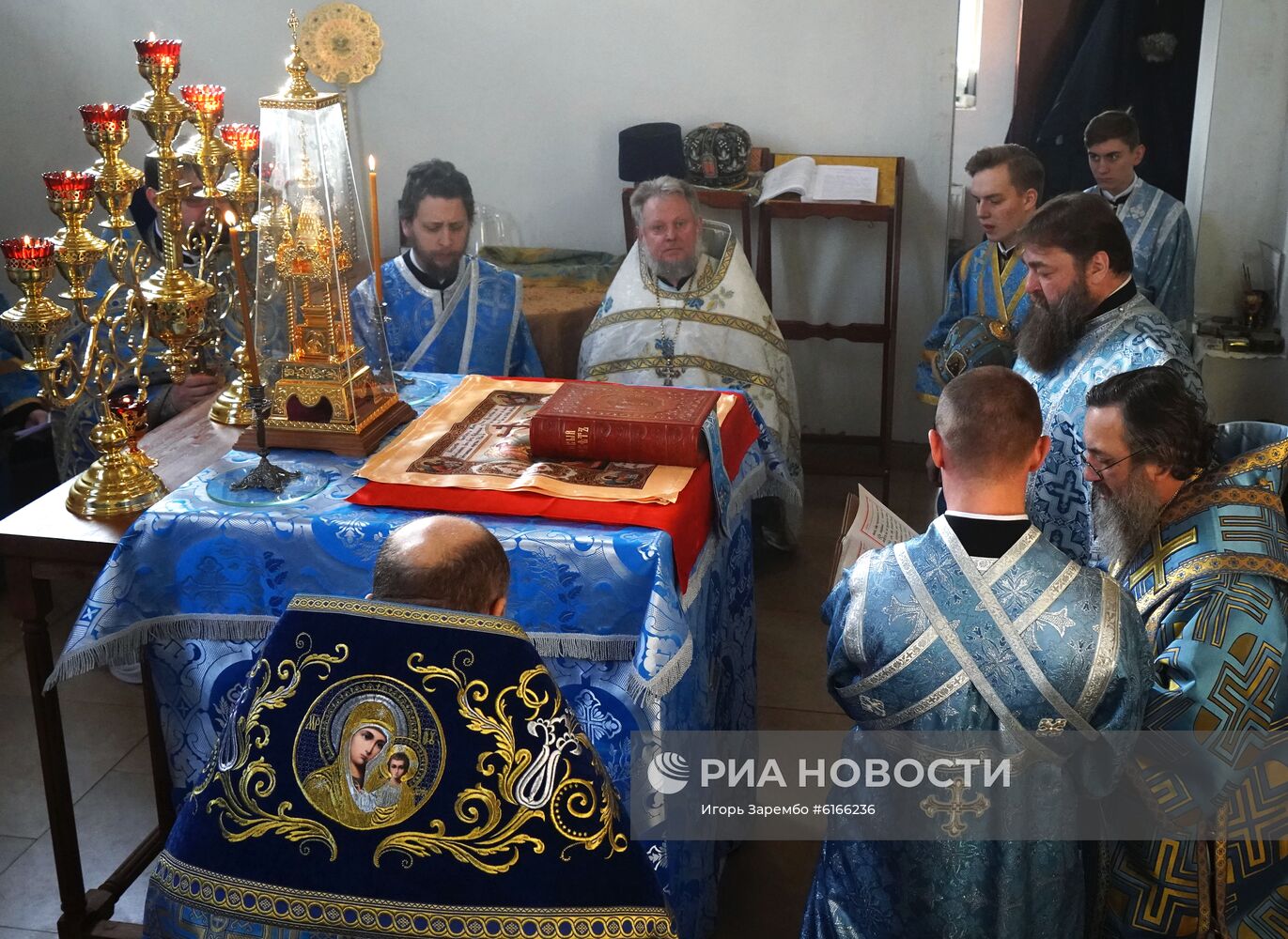 Освящение нового храма Сретения Господня в Калининграде