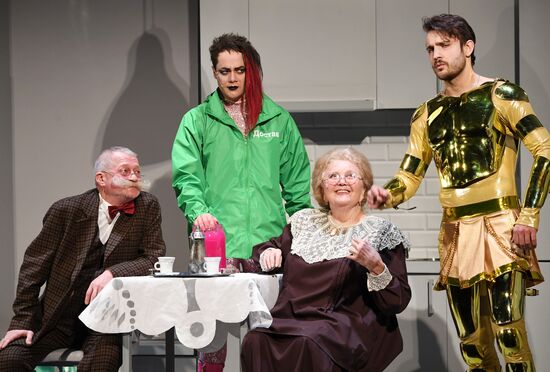 Спектакль "Лунная масленица" в Театре на Малой Бронной