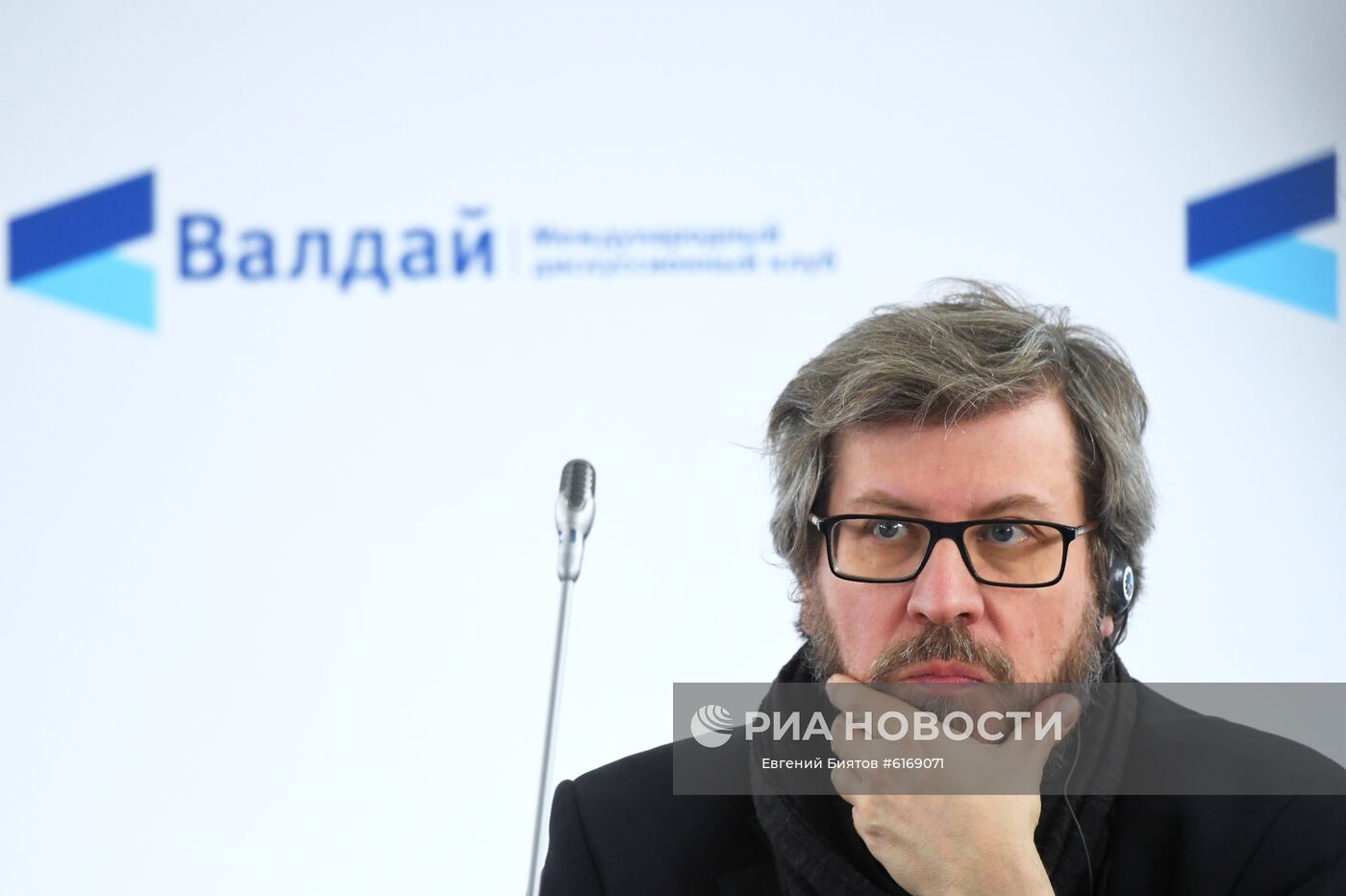 Директор по научной работе Фонда развития и поддержки Международного дискуссионного клуба "Валдай" Федор Лукьянов на сессии "Ближний Восток, устремленный в будущее. Два взгляда" в рамках IX Ближневосточной конференции Международного дискуссионного клуба "Валдай" в Москве. Место: Россия, Москва. Автор: Евгений Биятов/РИА Новости. Ближневосточная конференция клуба "Валдай"