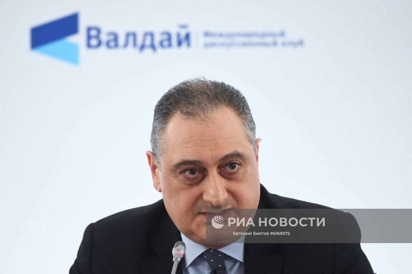 Заместитель министра иностранных дел РФ Игорь Моргулов на сессии "Ближний Восток, устремленный в будущее. Два взгляда" в рамках IX Ближневосточной конференции Международного дискуссионного клуба "Валдай" в Москве. Место: Россия, Москва. Автор: Евгений Биятов/РИА Новости. Ближневосточная конференция клуба "Валдай"