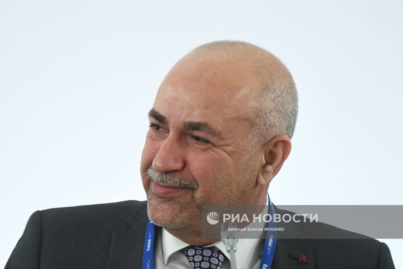 Политический и общественный деятель Сирии Али аль-Ахмед на сессии "Ближний Восток, устремленный в будущее. Два взгляда" в рамках IX Ближневосточной конференции Международного дискуссионного клуба "Валдай" в Москве. Место: Россия, Москва. Автор: Евгений Биятов/РИА Новости. Ближневосточная конференция клуба "Валдай"