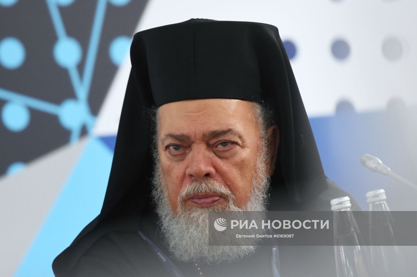 Представитель патриарха Антиохийского при патриархе Московском и всея Руси архиепископ Филиппопольский Нифон на сессии "Ближний Восток, устремленный в будущее. Два взгляда" в рамках IX Ближневосточной конференции Международного дискуссионного клуба "Валдай" в Москве. Место: Россия, Москва. Автор: Евгений Биятов/РИА Новости. Ближневосточная конференция клуба "Валдай"