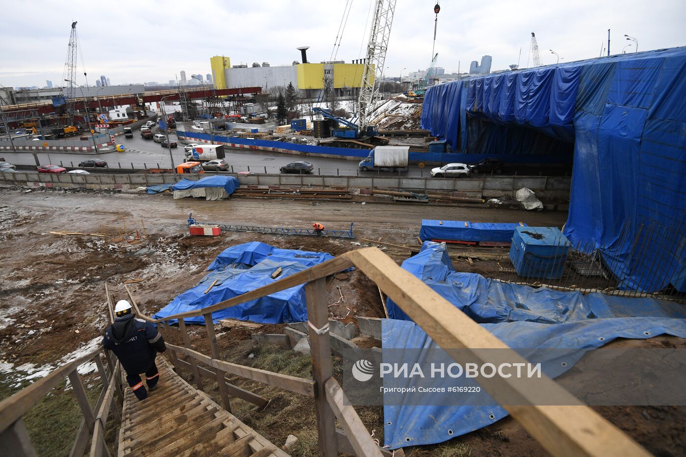 Строительство развязки на Волоколамском шоссе 