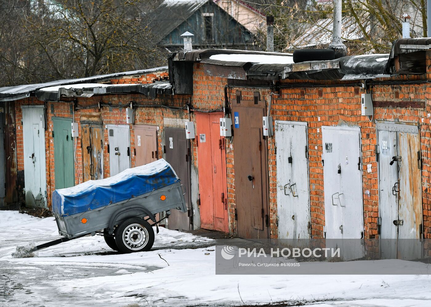 В России рассмотрят законопроект о "гаражной амнистии"