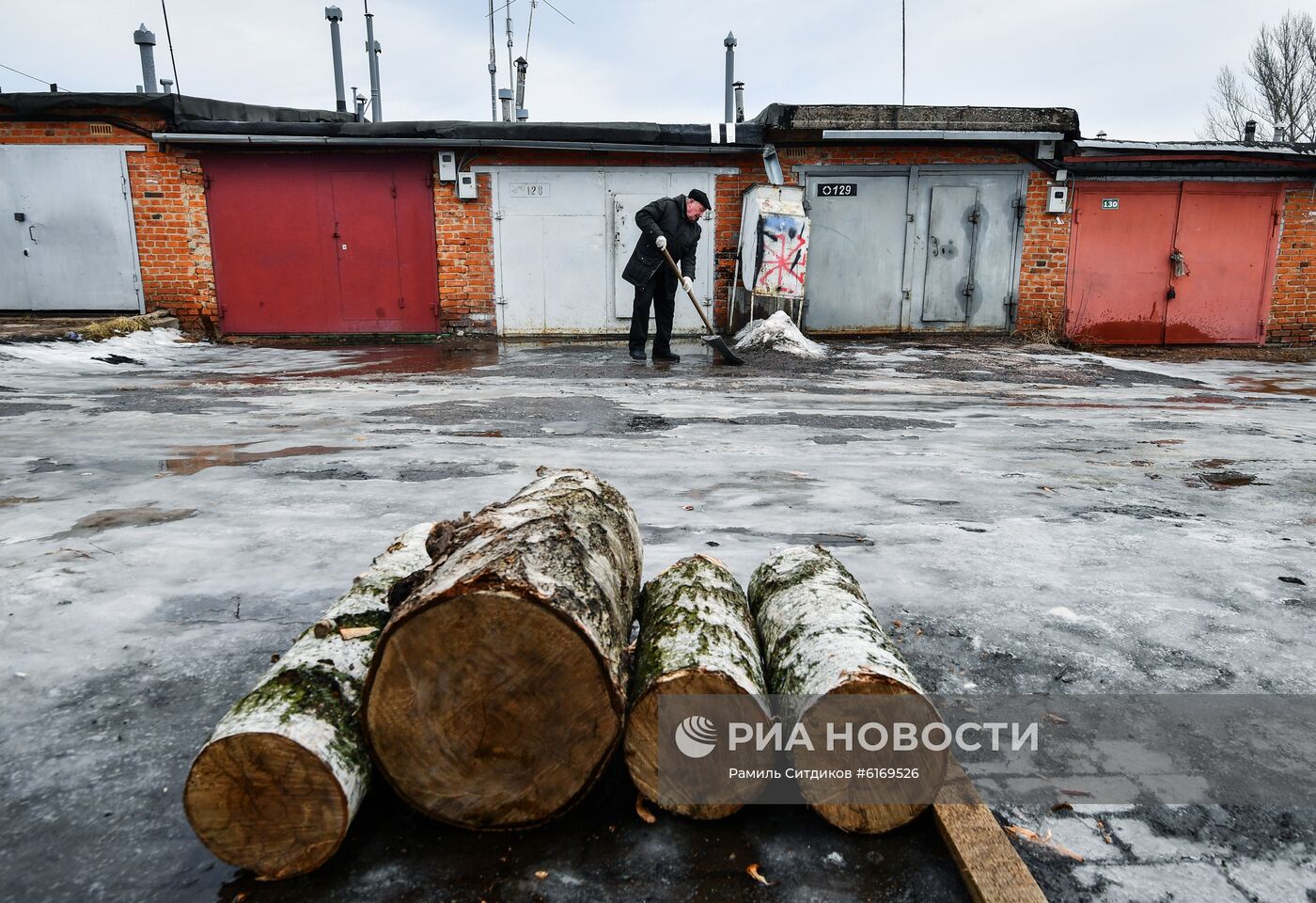 В России рассмотрят законопроект о "гаражной амнистии"
