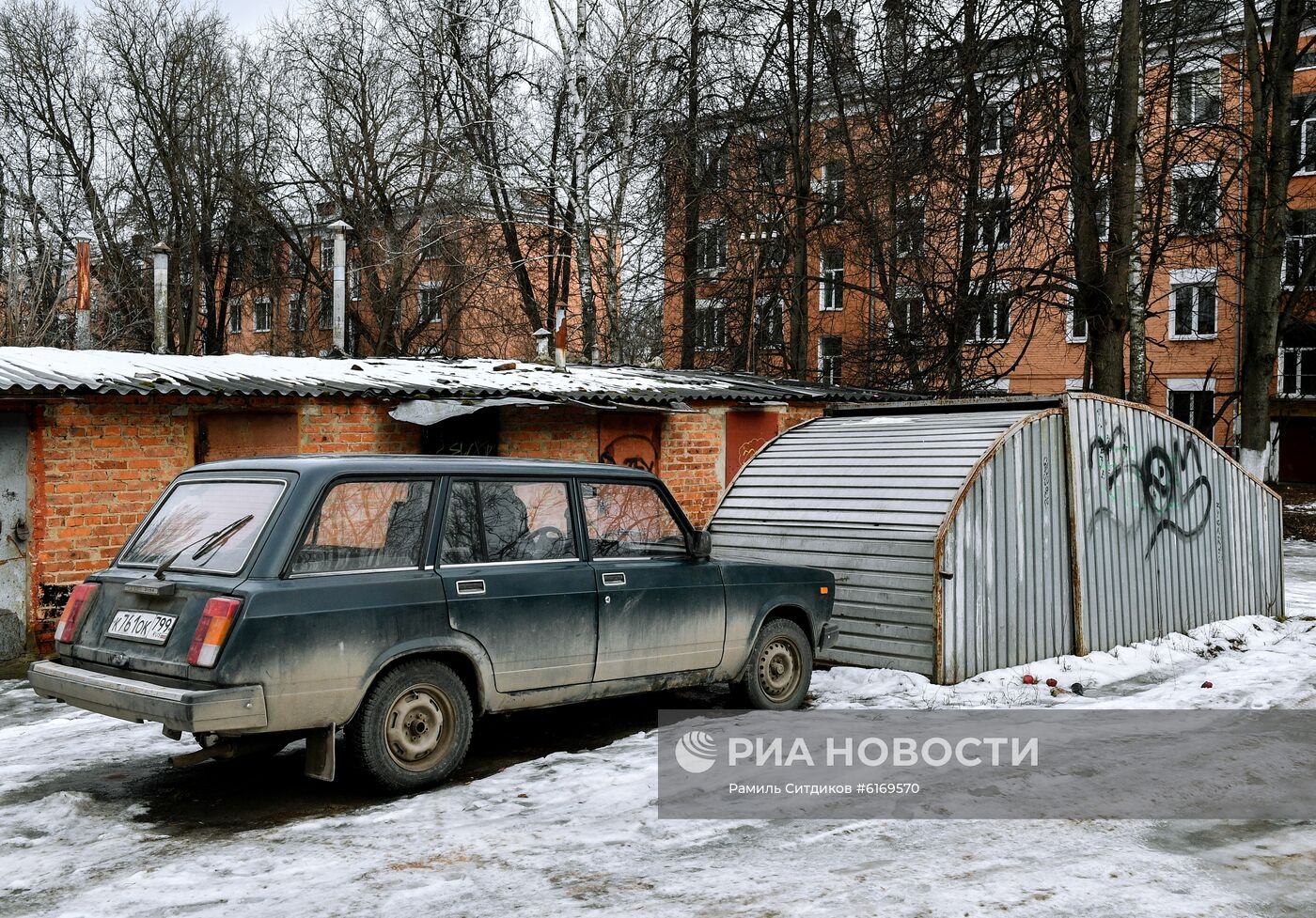 В России рассмотрят законопроект о "гаражной амнистии"