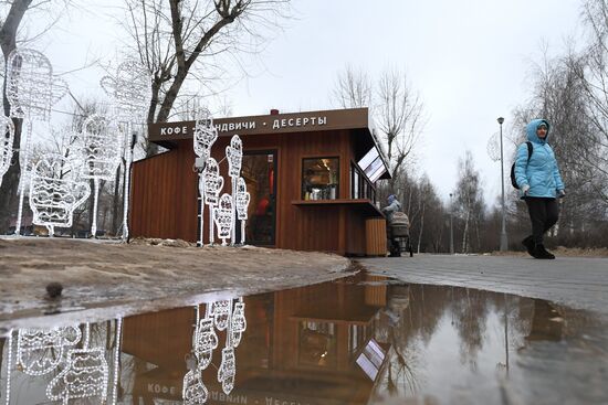 Теплая погода в Москве и Санкт-Петербурге
