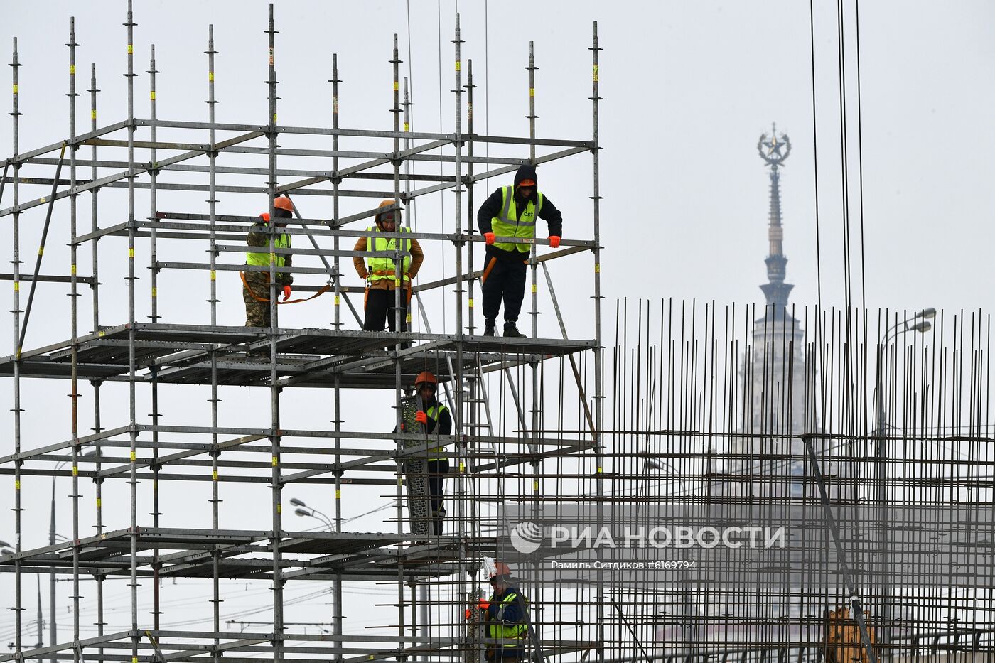 Строительство спортивных объектов в Лужниках