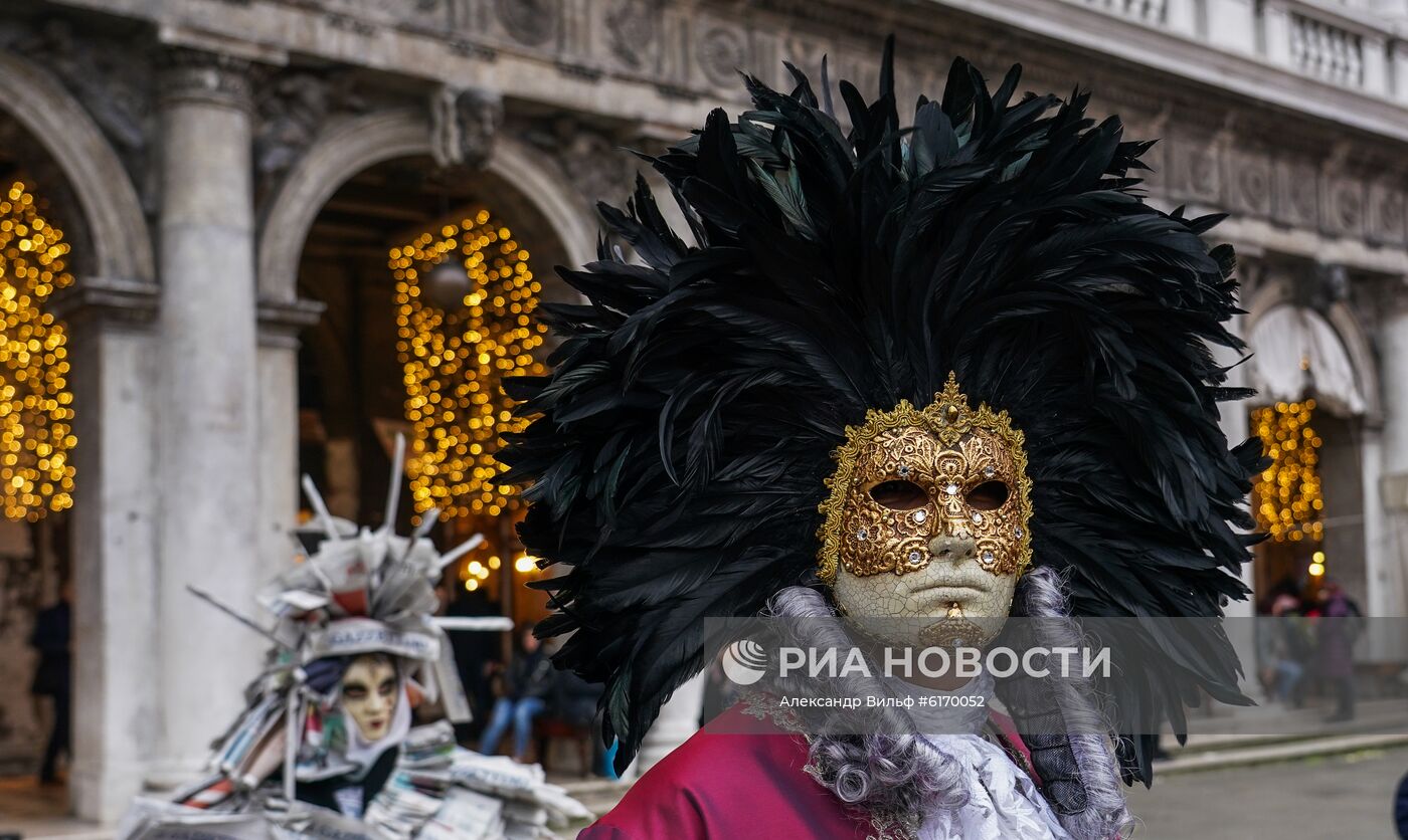 Венецианский карнавал-2020