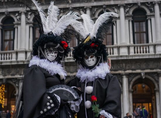 Венецианский карнавал-2020