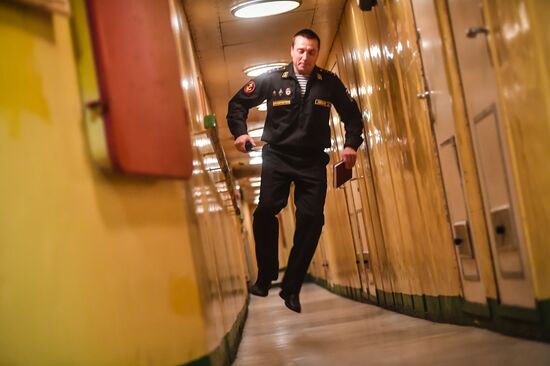 Кругосветная экспедиция на исследовательском судне "Адмирал Владимирский"