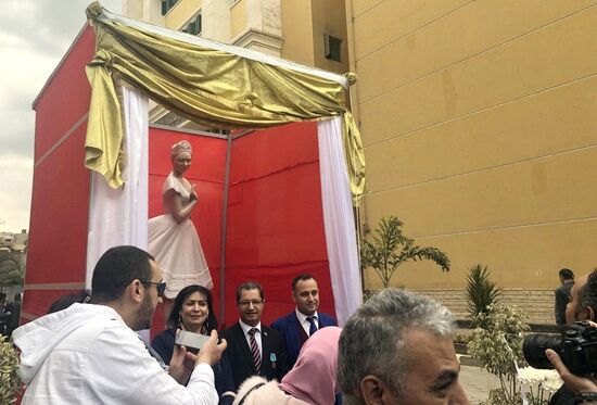 Открытие памятника балерине Анне Павловой в Каире