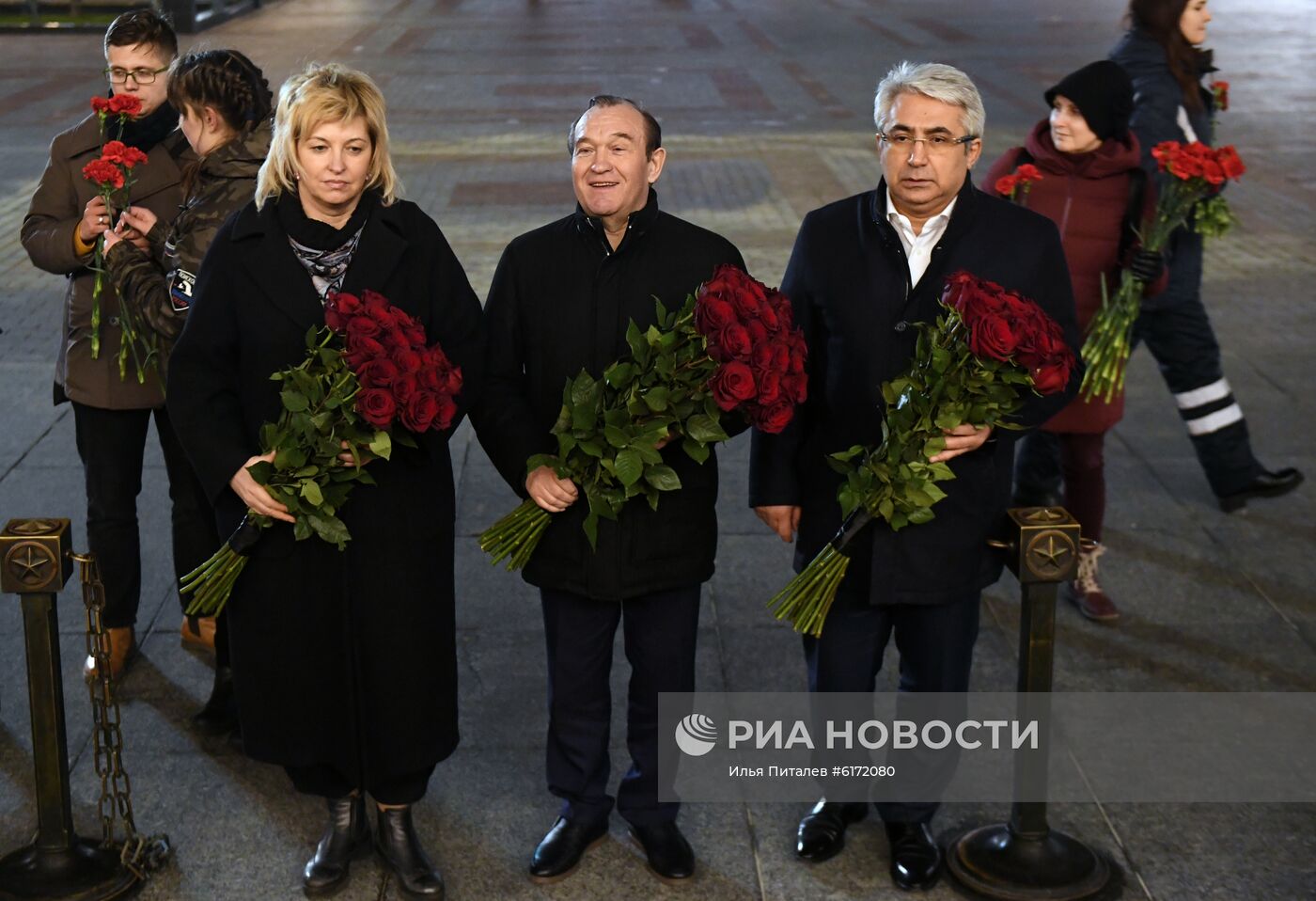 Профилактика горелки Вечного огня в Александровском саду