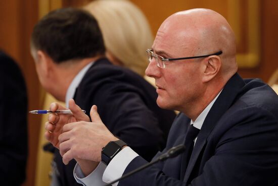 Премьер-министр РФ М. Мишустин провел заседание правительства РФ