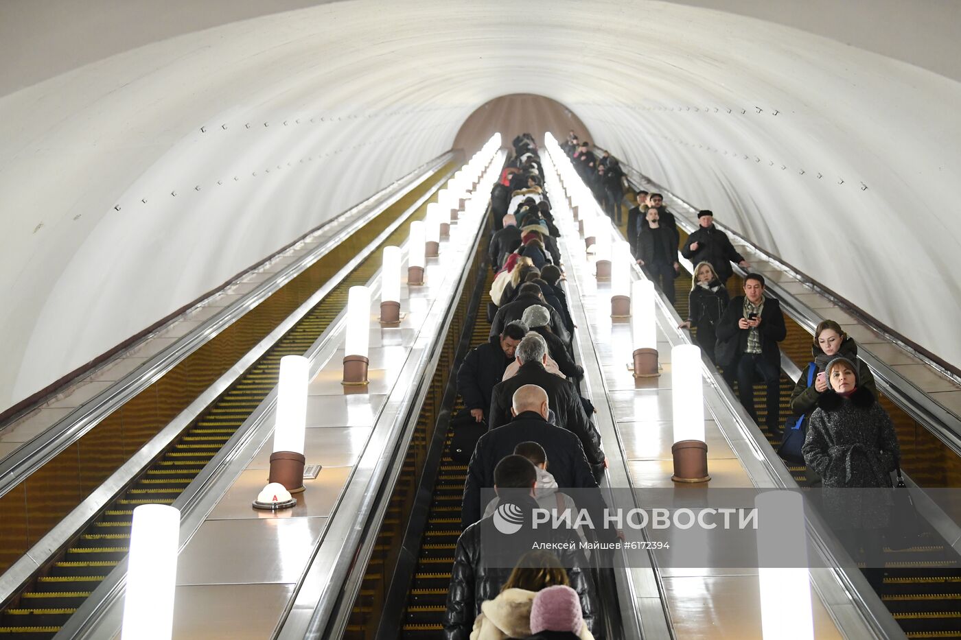  Станция метро "Смоленская" Арбатско-Покровской линии в преддверии ремонта