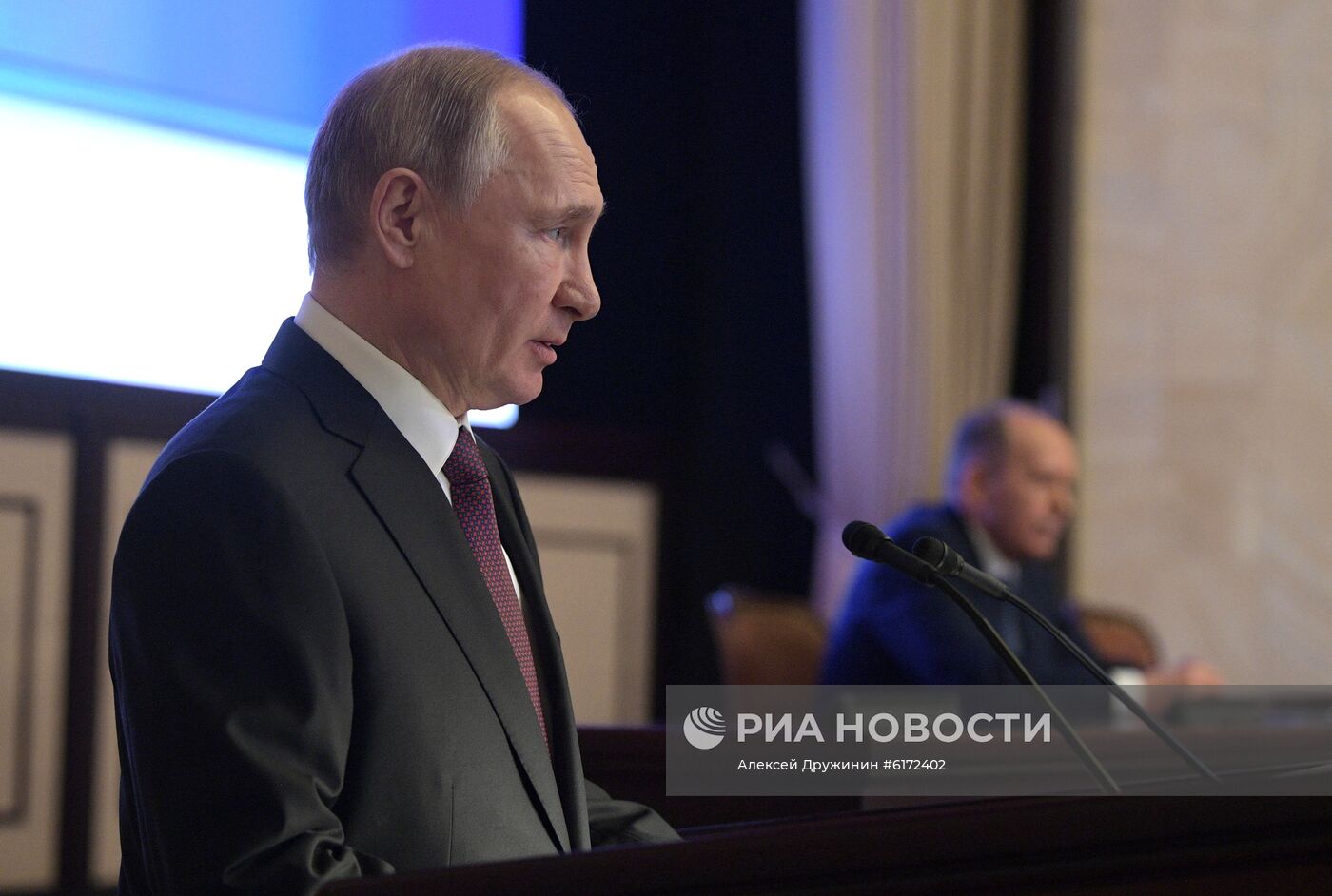 Президент РФ В. Путин принял участие в заседании коллегии ФСБ РФ