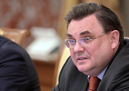 Премьер-министр РФ М. Мишустин провел заседание правительства РФ