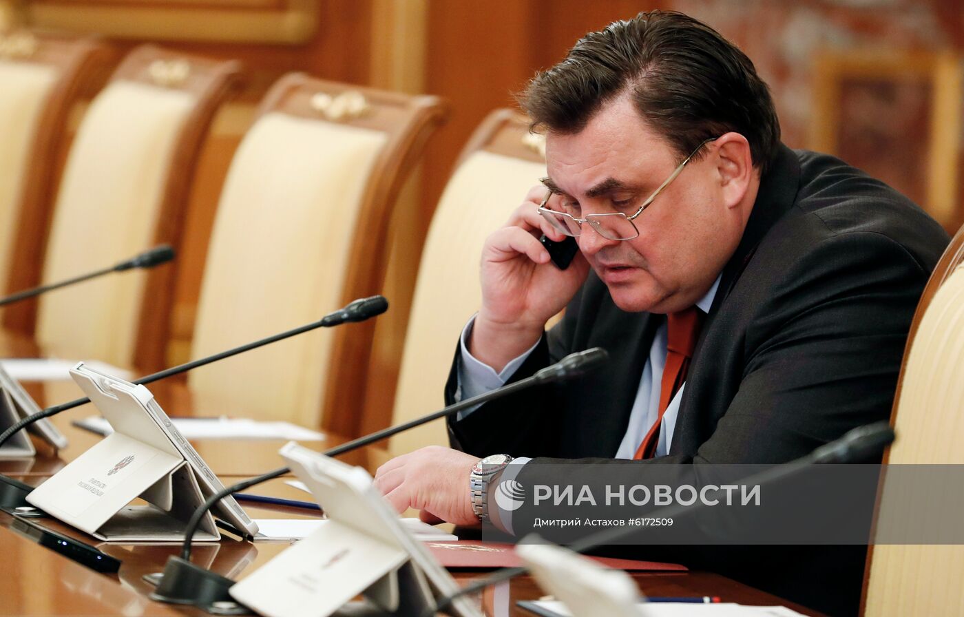 Премьер-министр РФ М. Мишустин провел заседание правительства РФ