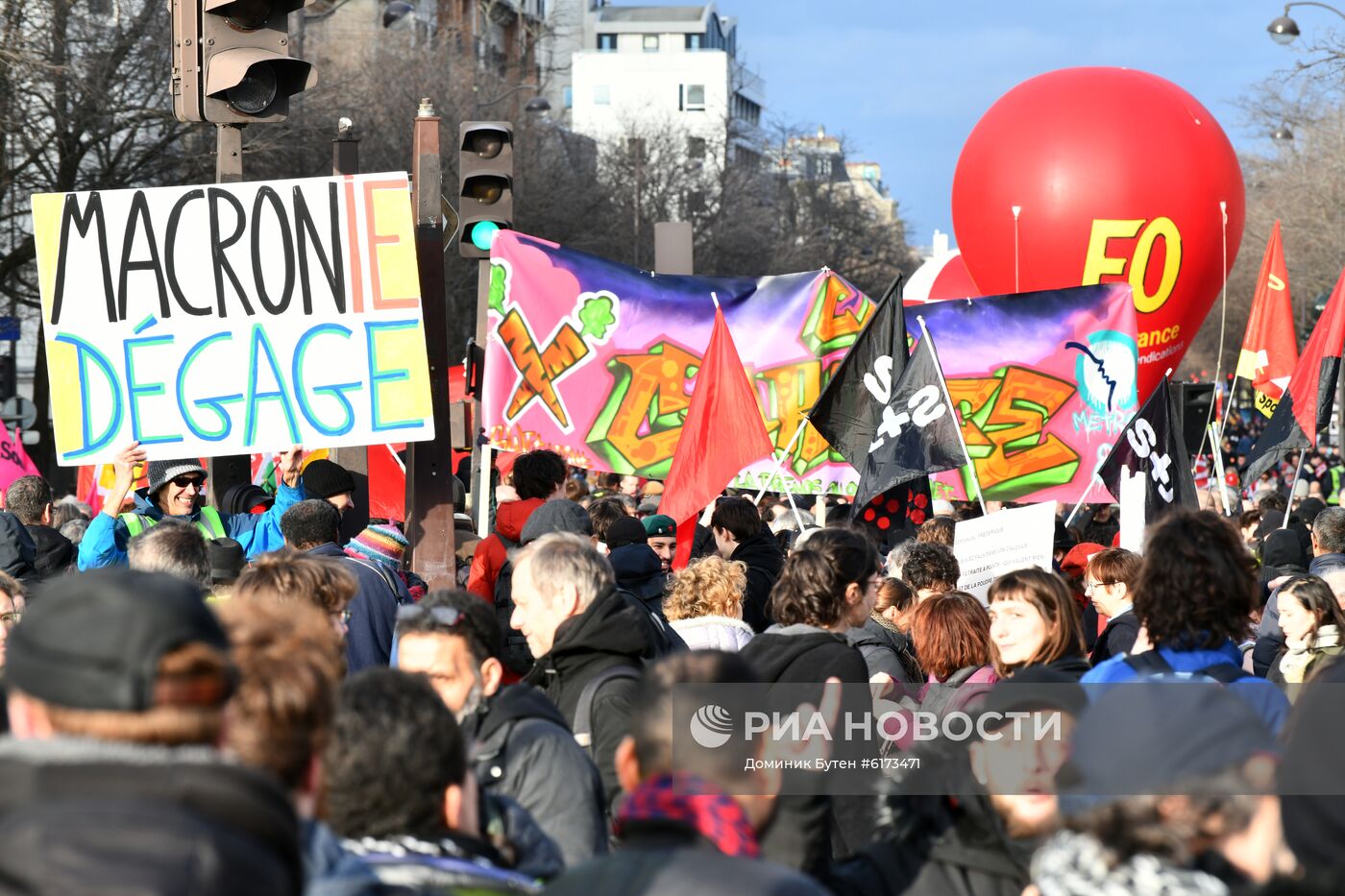 Акция в Париже против пенсионной реформы