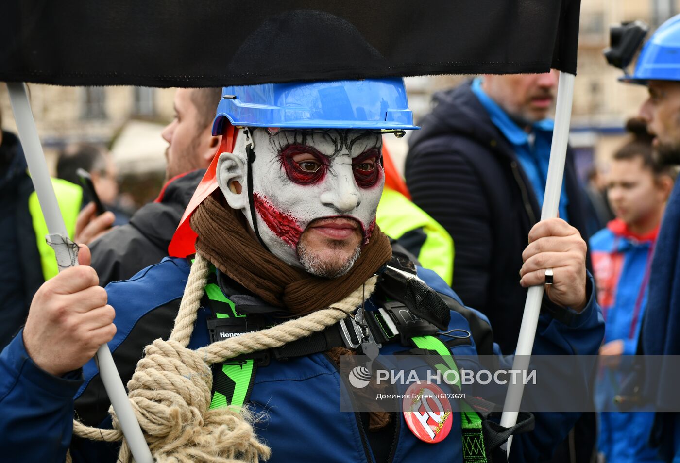 Акция в Париже против пенсионной реформы