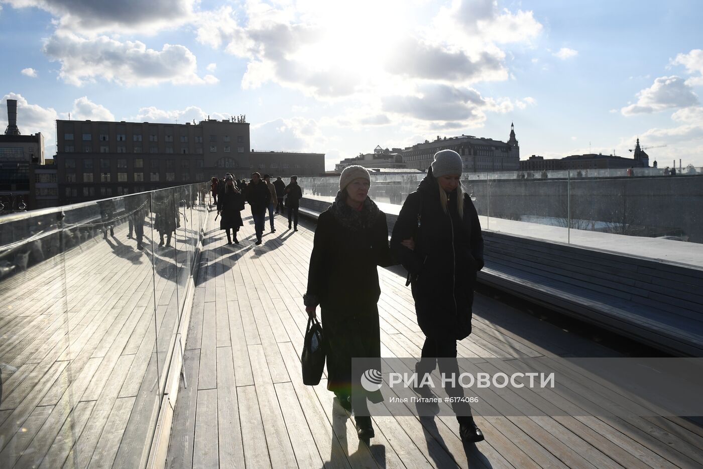 Теплая погода в Москве