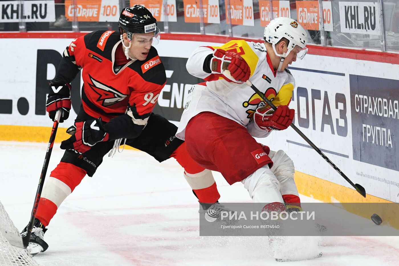 Хоккей. КХЛ. Матч "Авангард" – "Йокерит"