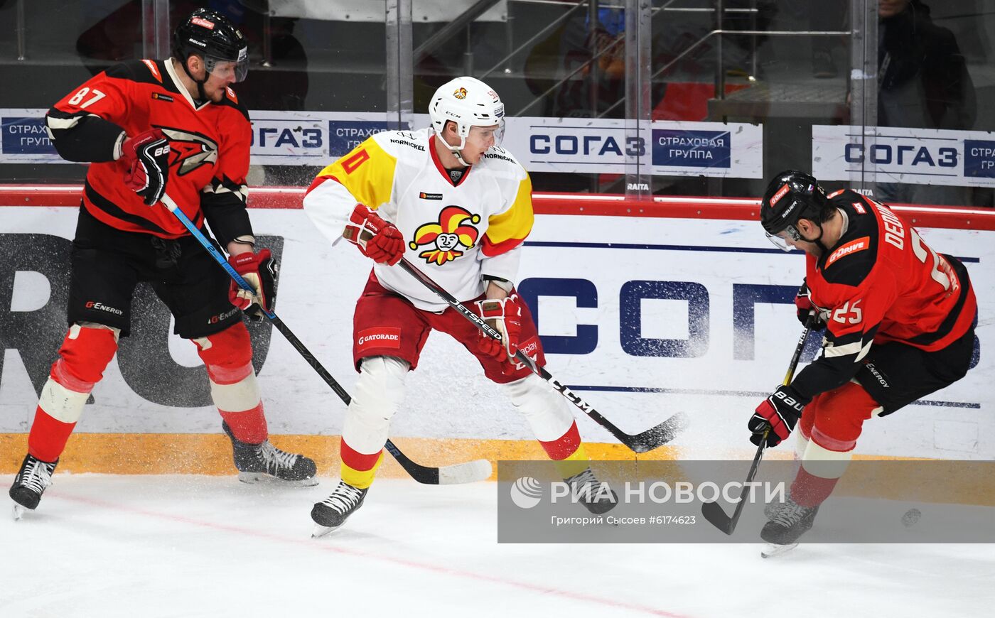 Хоккей. КХЛ. Матч "Авангард" – "Йокерит"