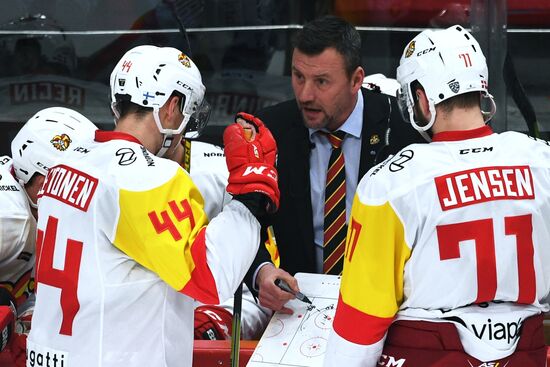 Хоккей. КХЛ. Матч "Авангард" – "Йокерит"