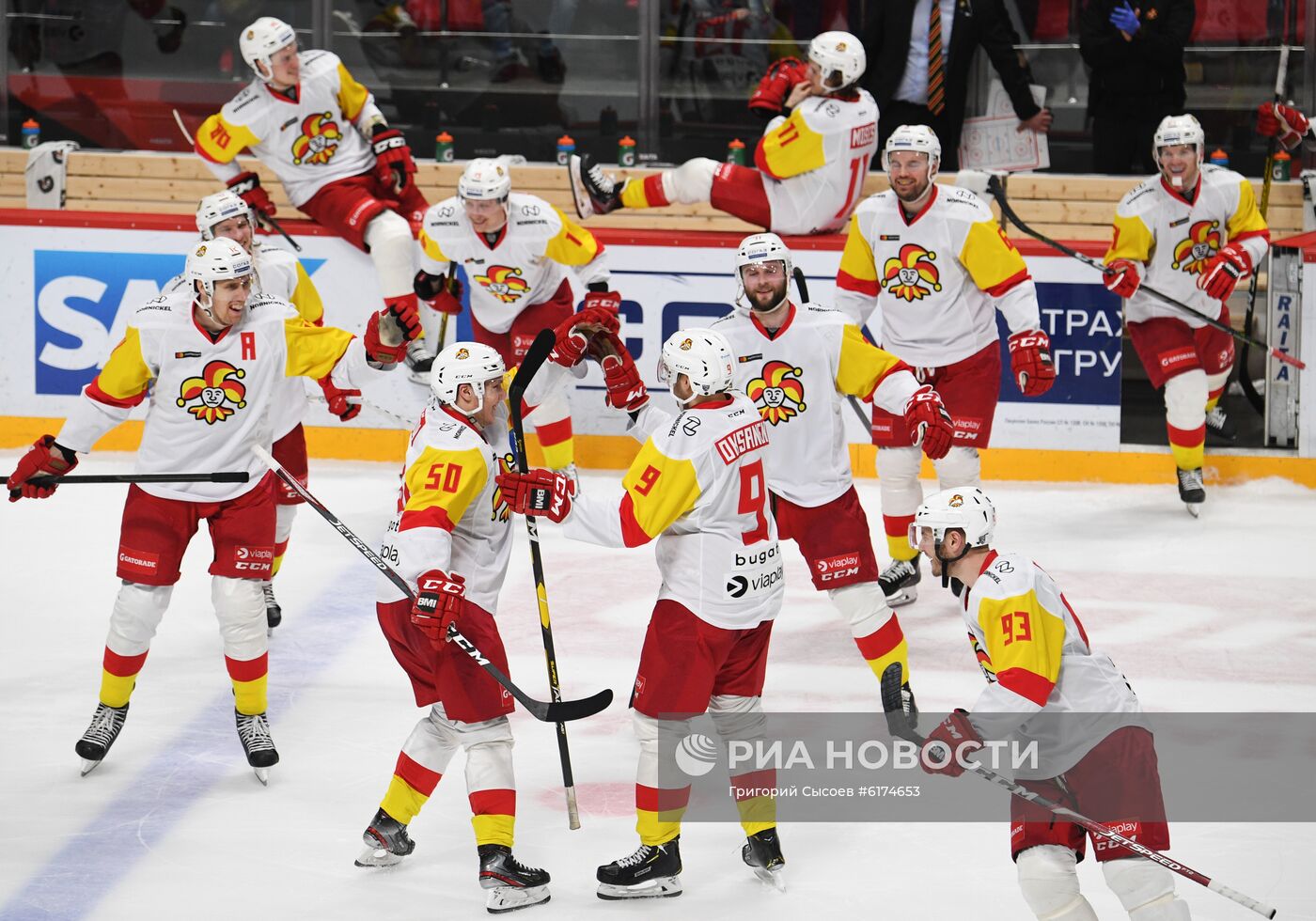 Хоккей. КХЛ. Матч "Авангард" – "Йокерит"