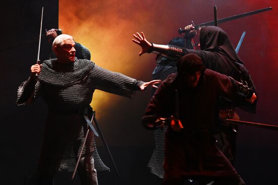 Мюзикл "Король Артур" в Московском театре оперетты