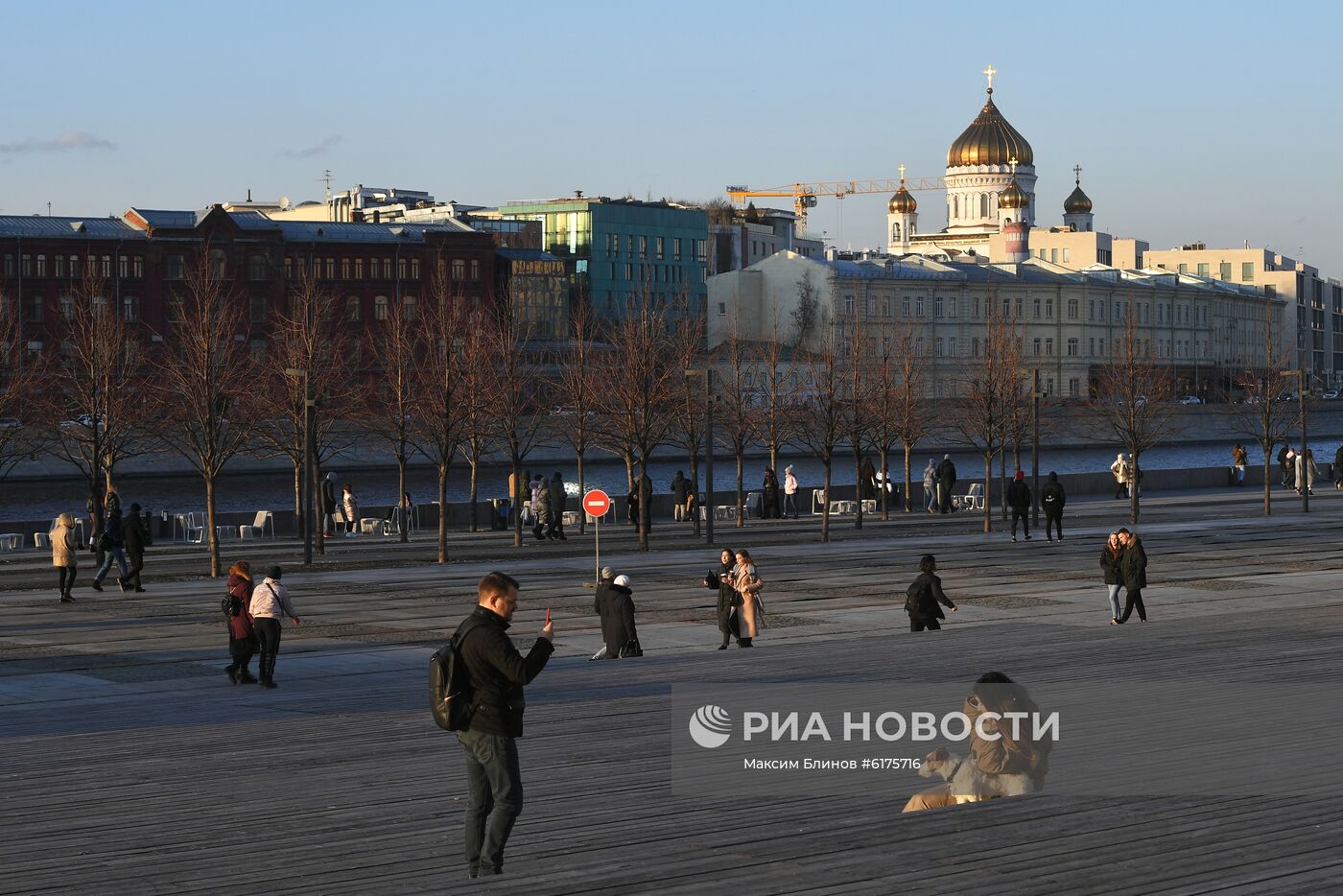 Теплая погода в Москве