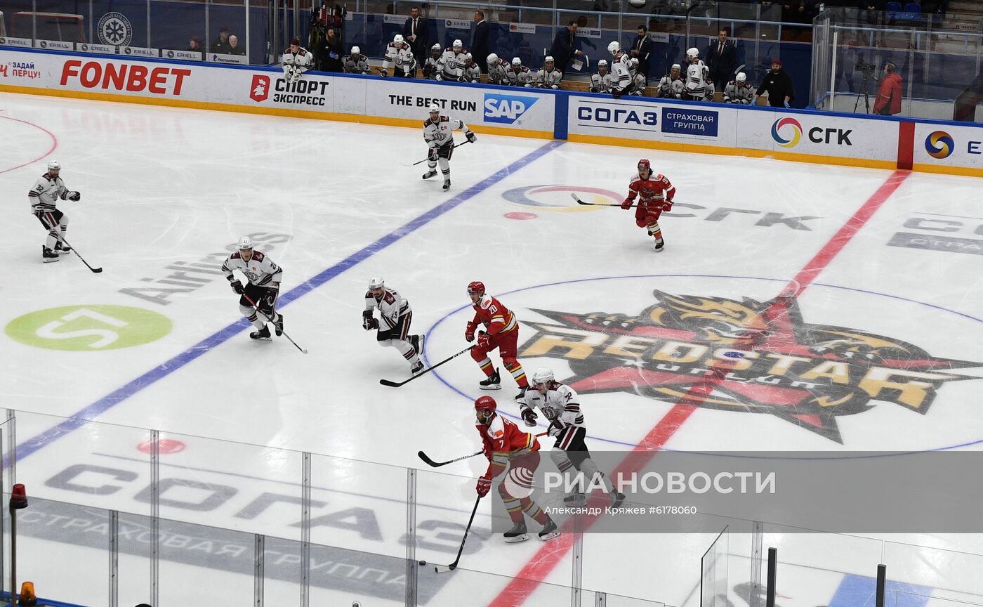 Хоккей. КХЛ. Матч "Куньлунь" - "Динамо" (Рига)