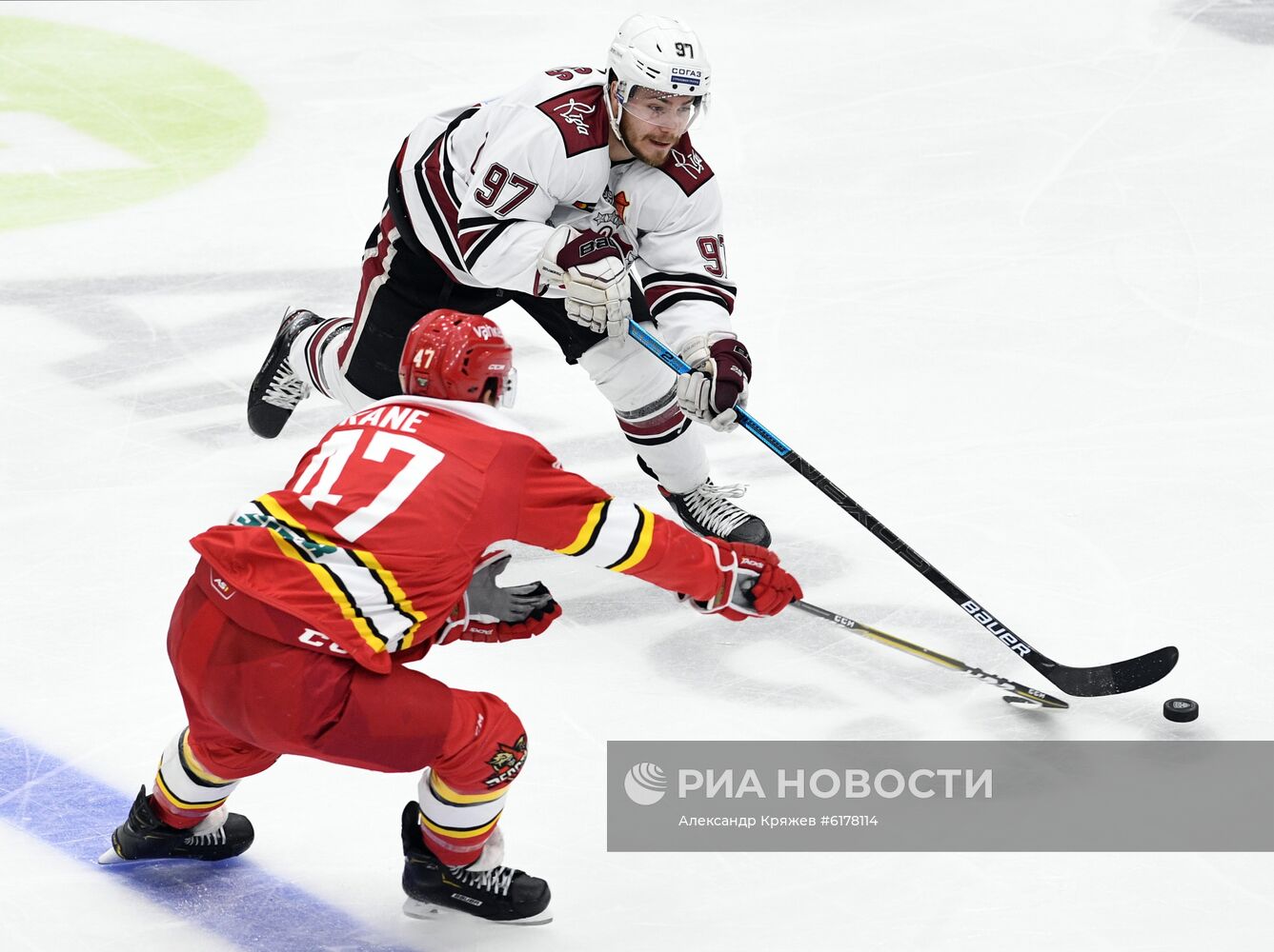Хоккей. КХЛ. Матч "Куньлунь" - "Динамо" (Рига)