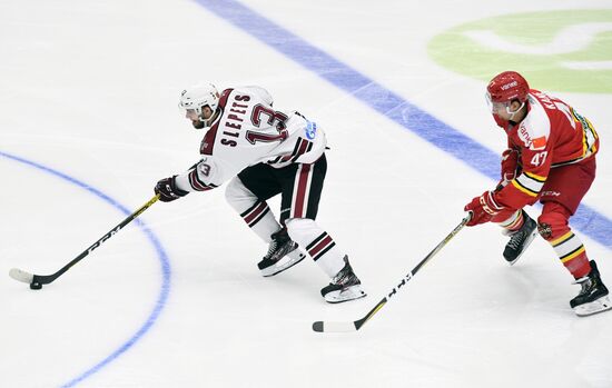 Хоккей. КХЛ. Матч "Куньлунь" - "Динамо" (Рига)