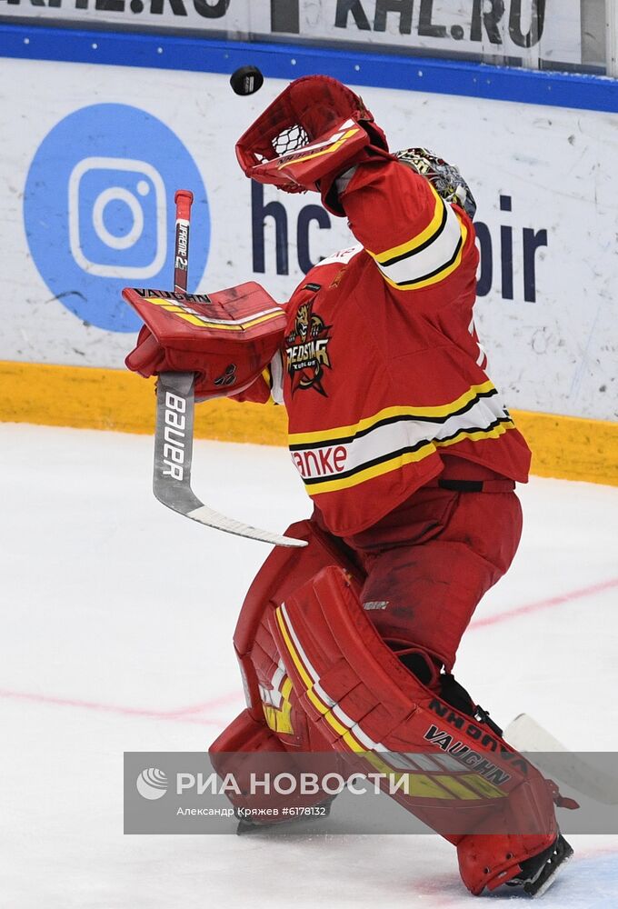 Хоккей. КХЛ. Матч "Куньлунь" - "Динамо" (Рига)