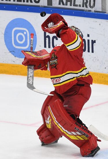 Хоккей. КХЛ. Матч "Куньлунь" - "Динамо" (Рига)