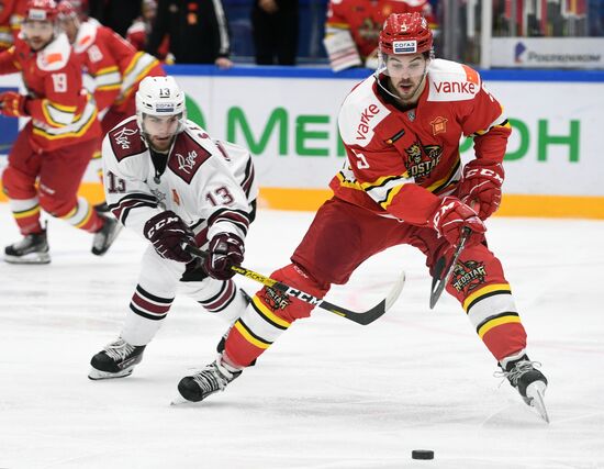 Хоккей. КХЛ. Матч "Куньлунь" - "Динамо" (Рига)