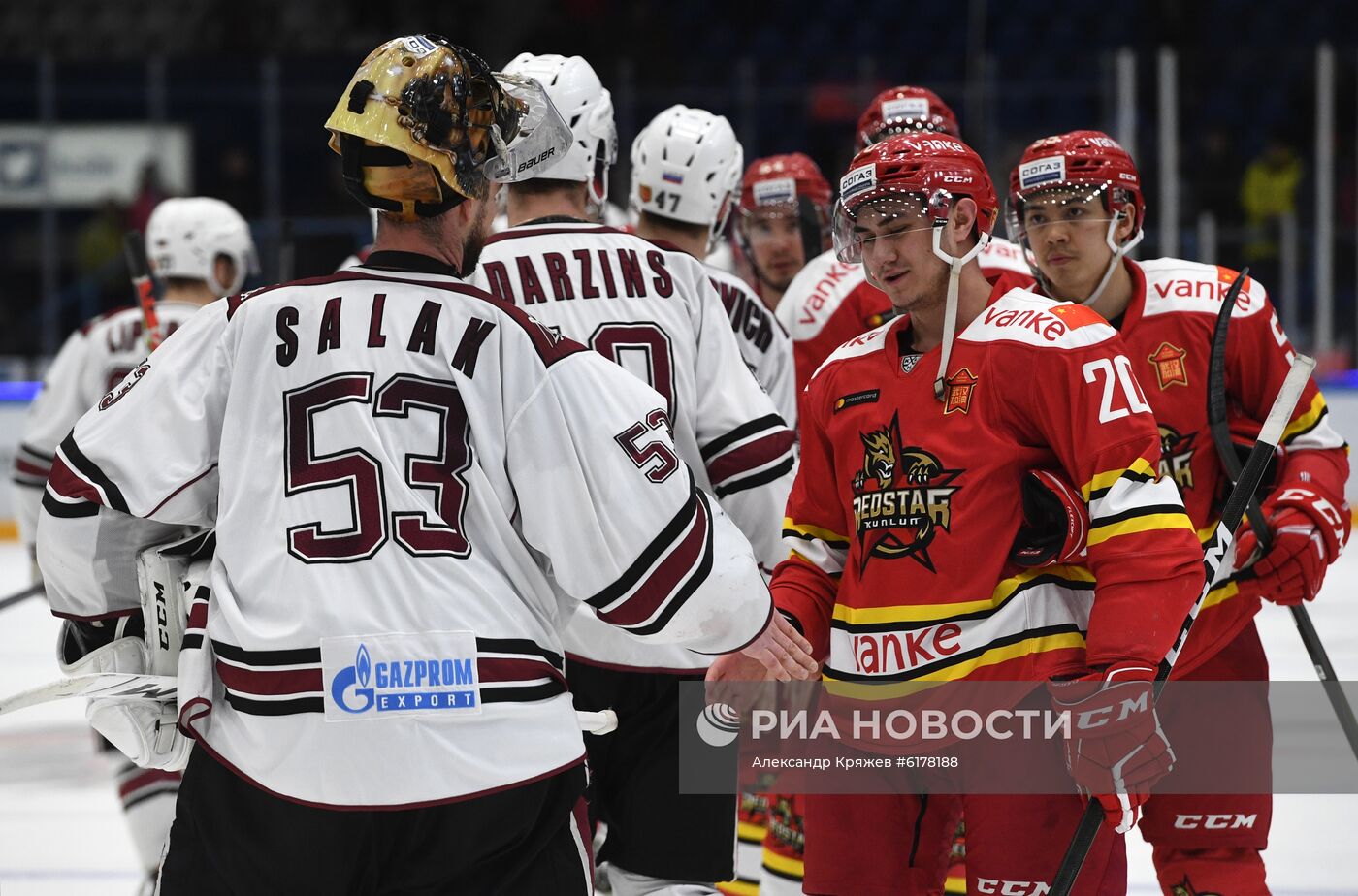 Хоккей. КХЛ. Матч "Куньлунь" - "Динамо" (Рига)