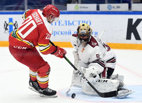 Хоккей. КХЛ. Матч "Куньлунь" - "Динамо" (Рига)