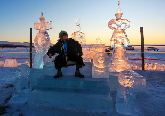 Международный конкурс ледовых скульптур на Байкале