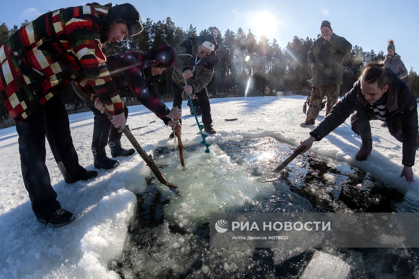 Подледные погружения на озере Белое