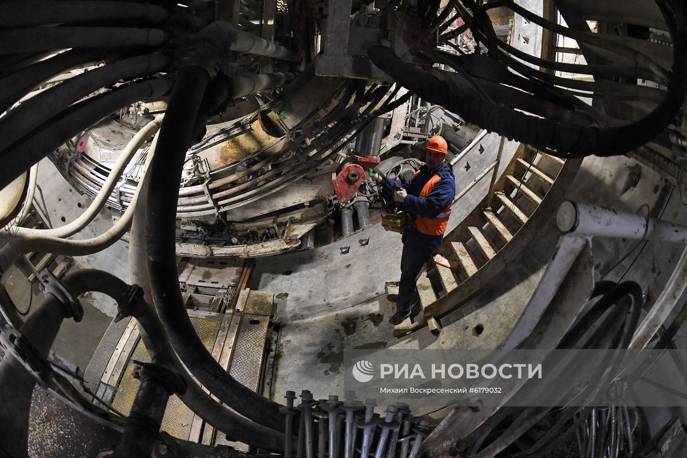 Запуск тоннелепроходческого щита от станции "Мневники" до "Кунцевской"
