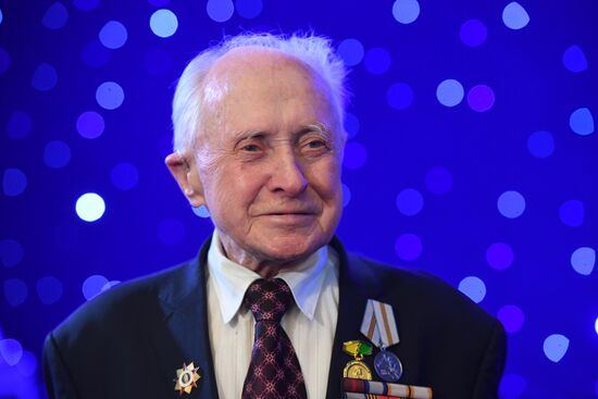 Ветеран Великой Отечественной войны В. Г. Пронин