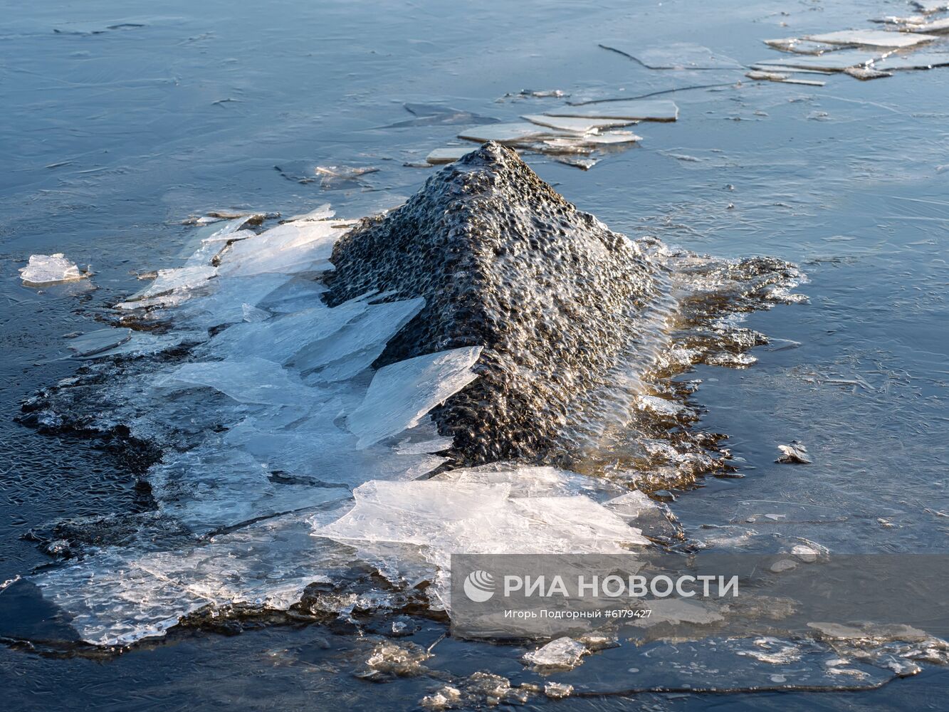 Онежское озеро в районе Петрозаводска