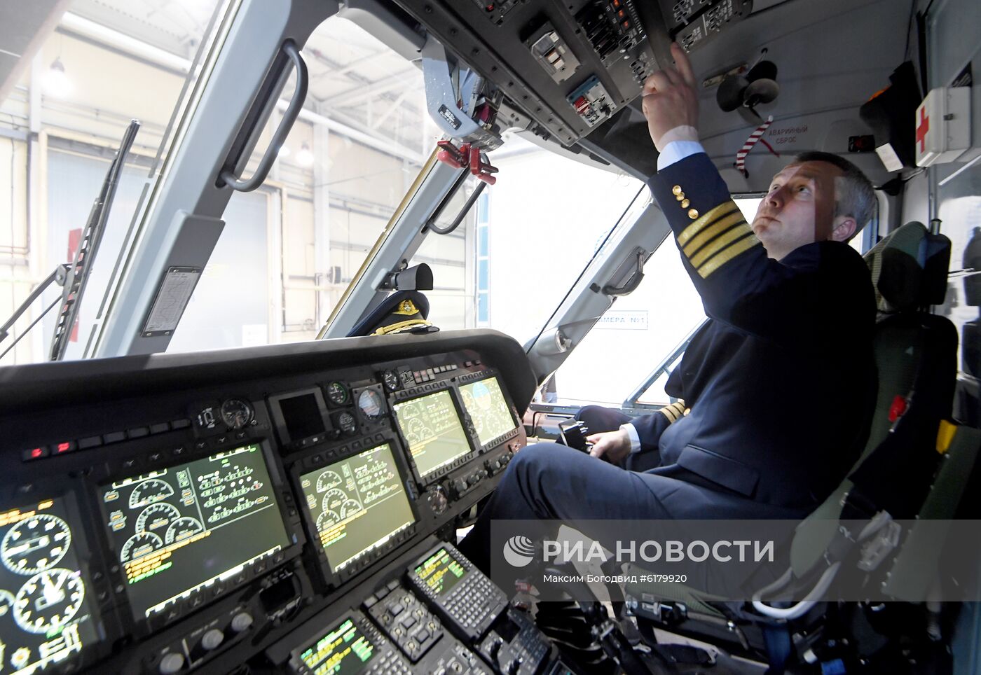 Первый гражданский вертолет Ми-38 с салоном повышенной комфортности передан заказчику