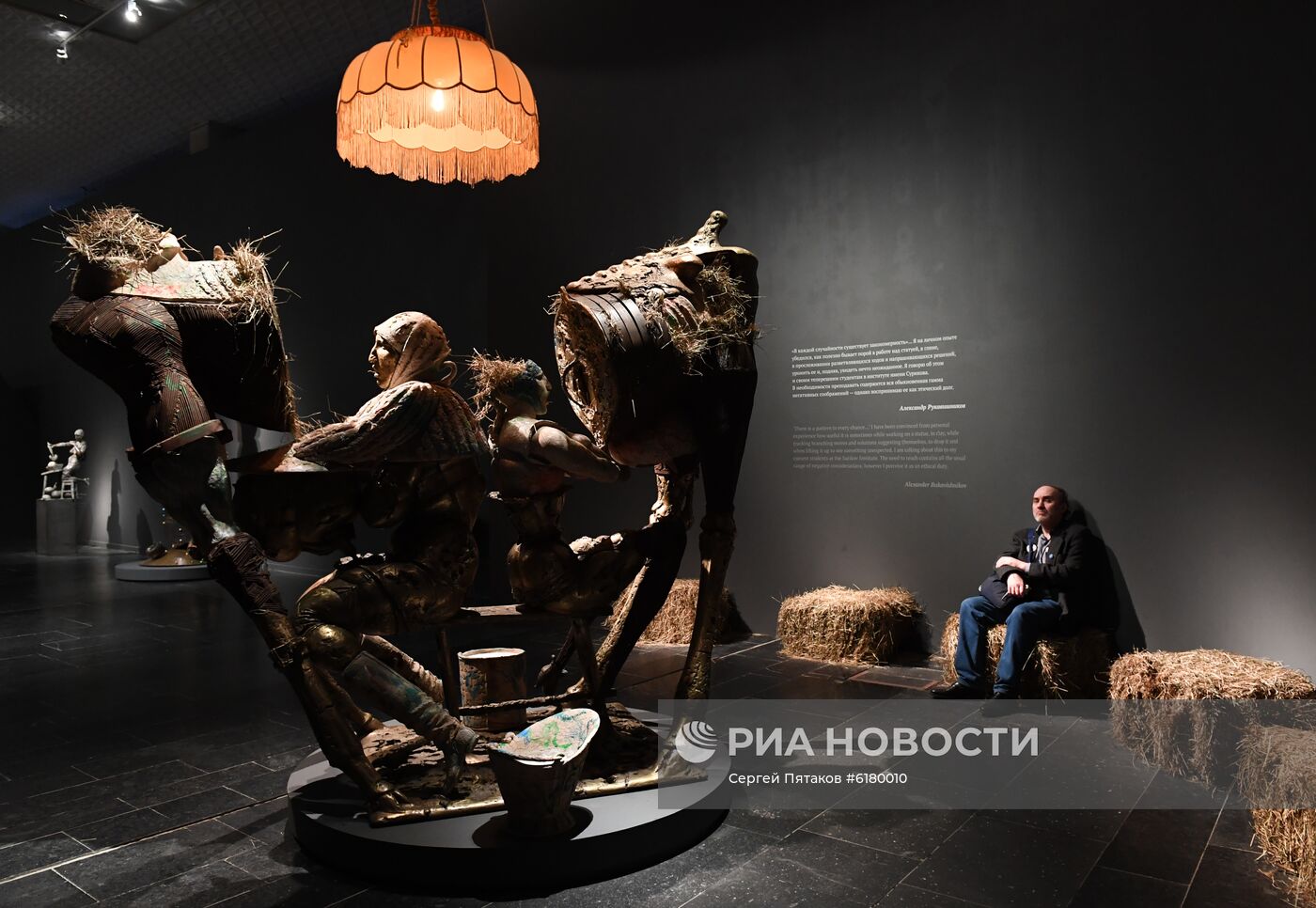 Выставка "Скульптор Александр Рукавишников" в Новой Третьяковке