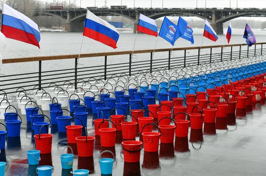 Установление рекорда России по обливанию холодной водой 