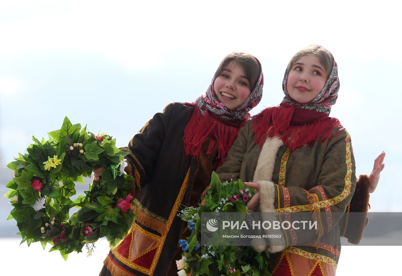 Празднование Масленицы в регионах России