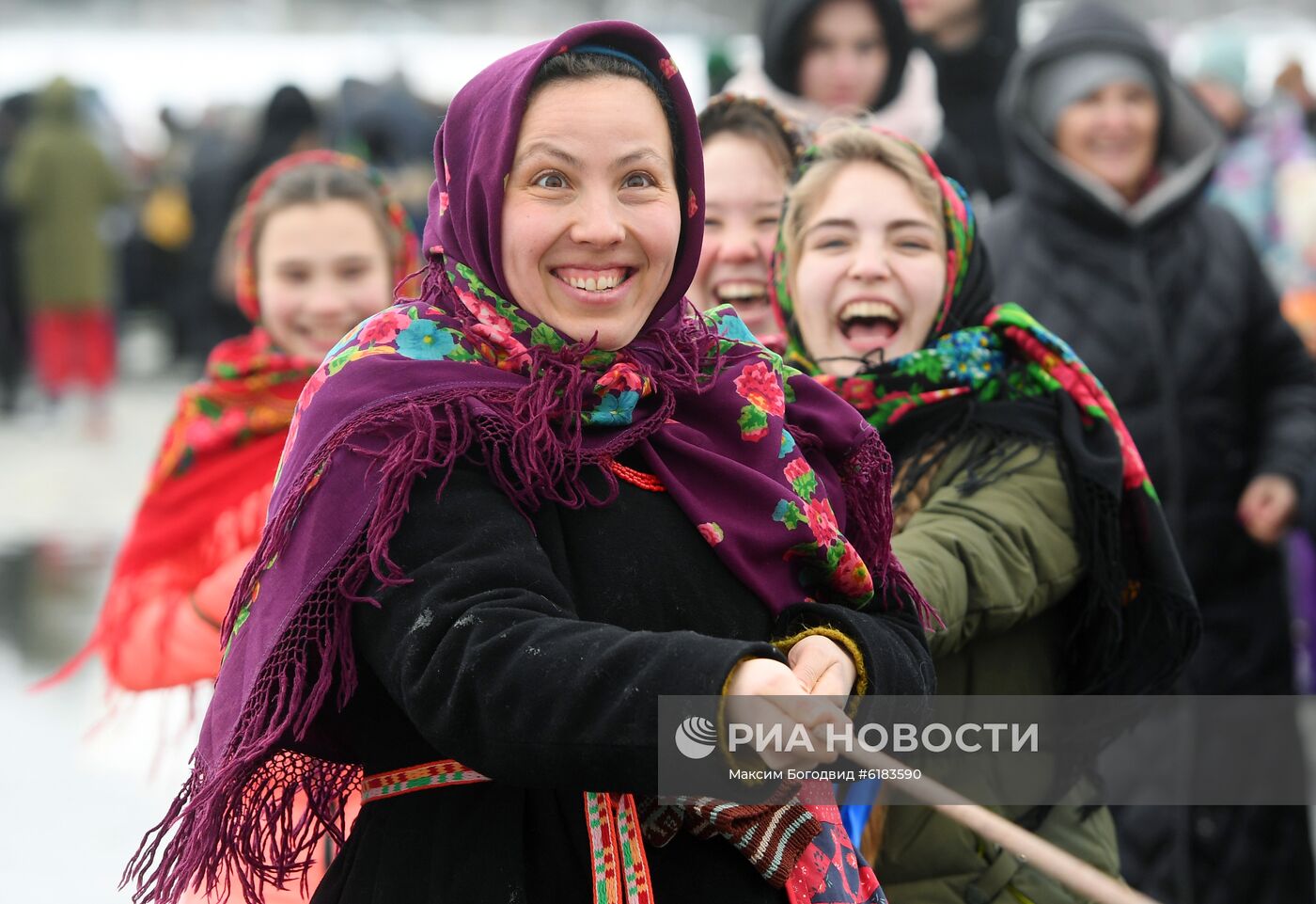 Празднование Масленицы в регионах России