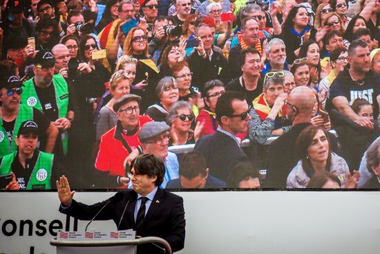 Митинг сторонников Пучдемона в Перпиньяне